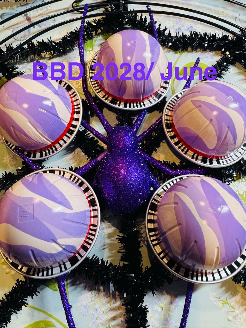 Nespresso VERTUO French Lavender vanilla
5 loose sampler + 🎁